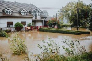 Does Renters Insurance Cover Natural Disasters? Flood, Fire & Storm